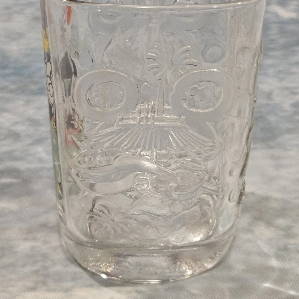 Vintage 2000 McDonalds Disney World Glasses Set of 4 Complete Theme Parks Mickey